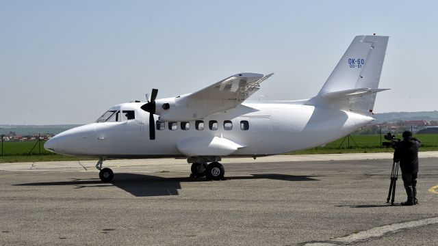 Američané pozastavili dodávky motorů pro „ruská“ letadla z Kunovic